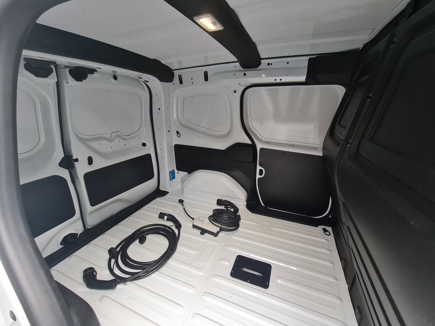 Used Nissan Other 2023 for sale - 77378447: Photo 17