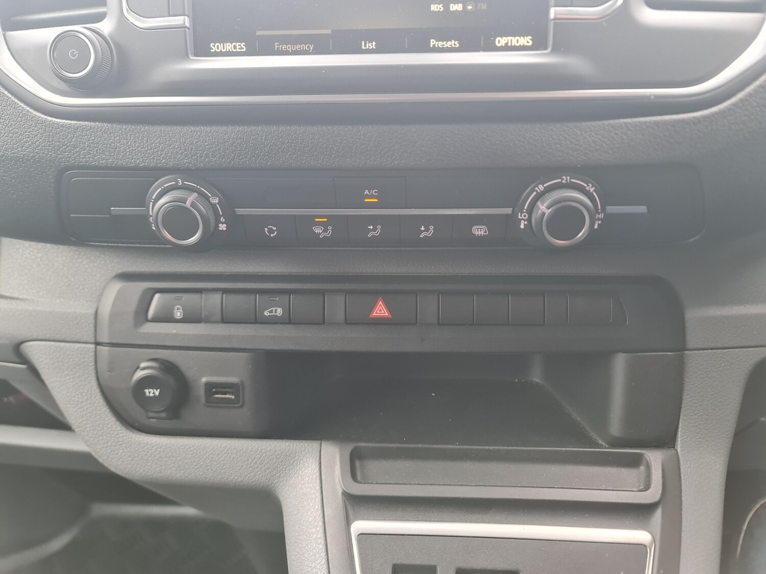 Used Vauxhall Vivaro 2022 for sale - 77449578: Photo 14