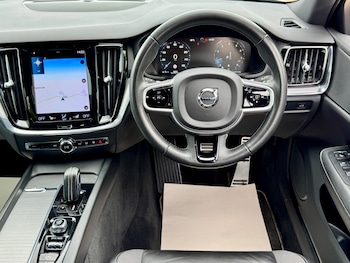 Used Volvo V60 2021 for sale - 79348713: Photo