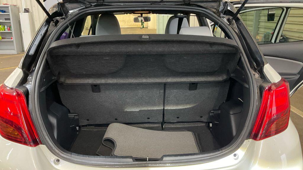 Used Toyota Yaris for sale - 77646664: Photo 11