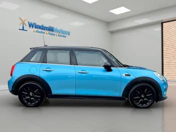 Used MINI Hatch 2019 for sale - 79565573: Photo