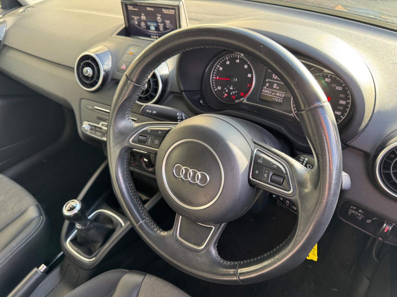 Used Audi A1 2017 for sale - 77637746: Photo 2