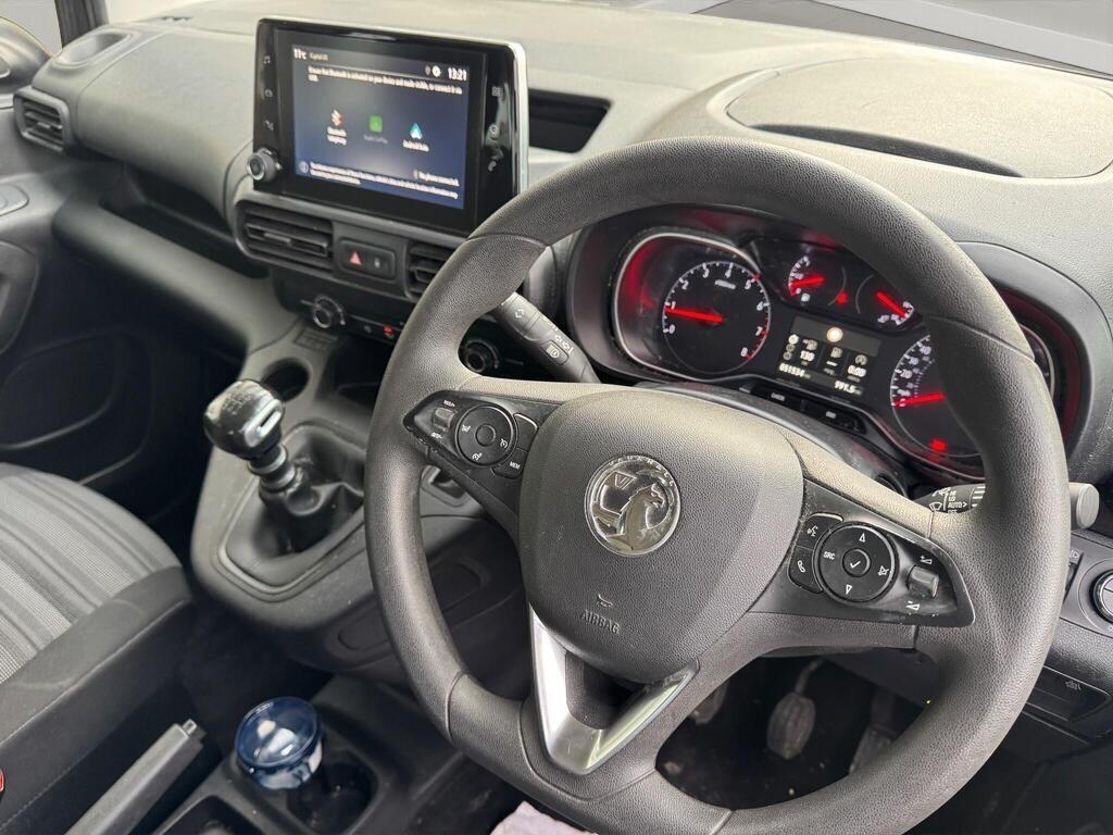 Used Vauxhall Combo Life 2020 for sale - 76899068: Photo 2