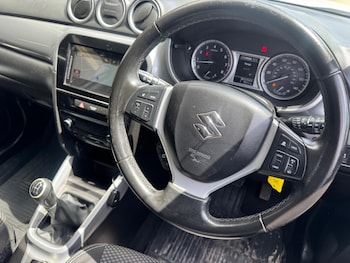 Used Suzuki Vitara 2017 for sale - 78947542: Photo