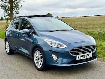 2019 (68) - 1.0 EcoBoost Titanium 5dr