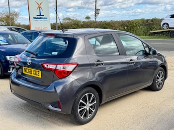 Used Toyota Yaris 2019 for sale - 75939947: Photo