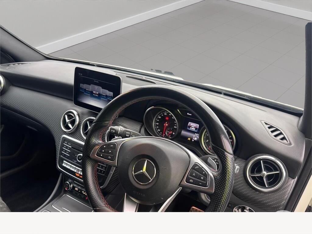 Used Mercedes-Benz A-Class 2018 for sale - 76714837: Photo 2