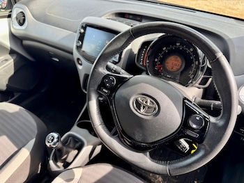 Used Toyota AYGO 2020 for sale - 76136782: Photo