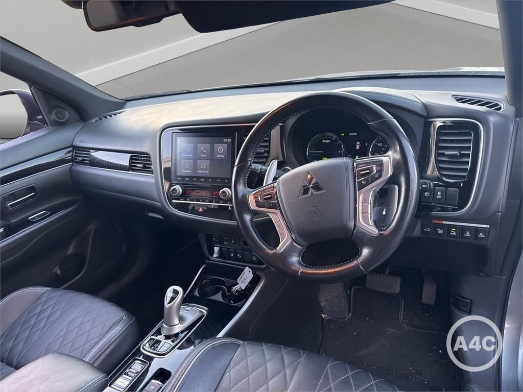 Used Mitsubishi Outlander 2019 for sale - 76926923: Photo 2