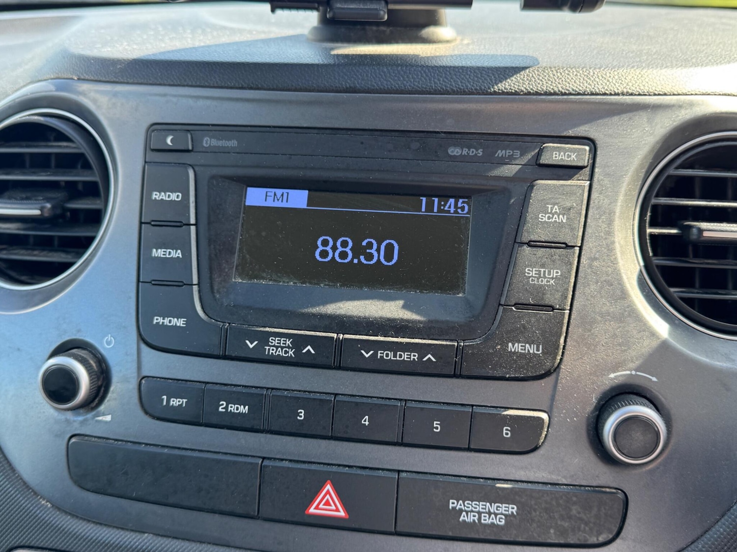 Used Hyundai i10 2017 for sale - 76314559: Photo 12