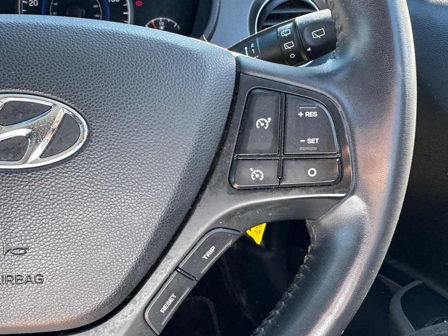 Used Hyundai i10 2017 for sale - 76314559: Photo 20