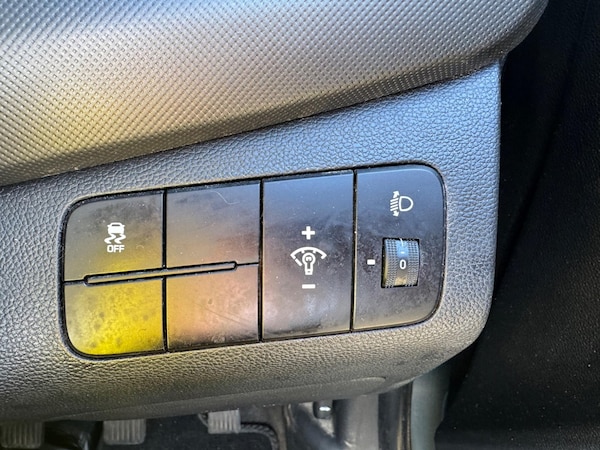Used Hyundai i10 2017 for sale - 76314559: Photo 21