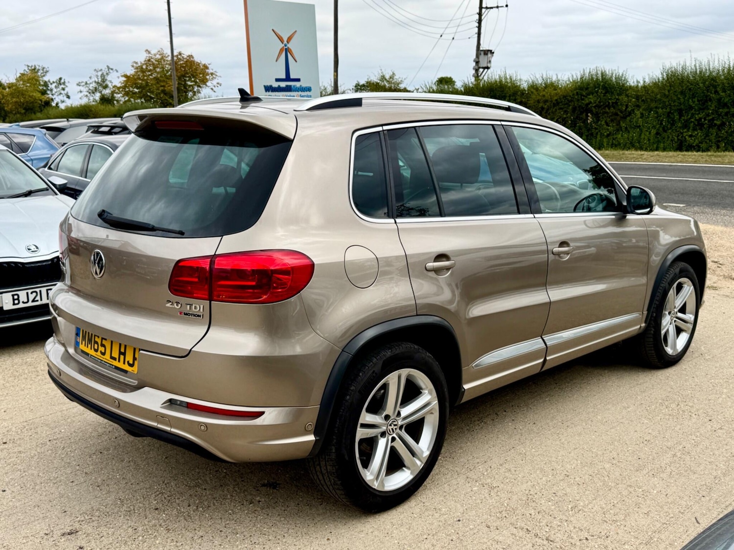 Used Volkswagen Tiguan 2015 for sale - 76026691: Photo 3
