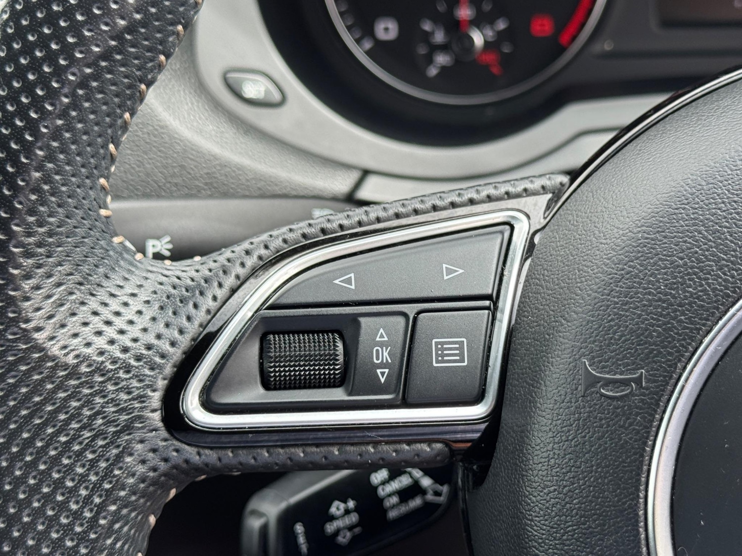 Used Audi Q3 2017 for sale - 76765156: Photo 33