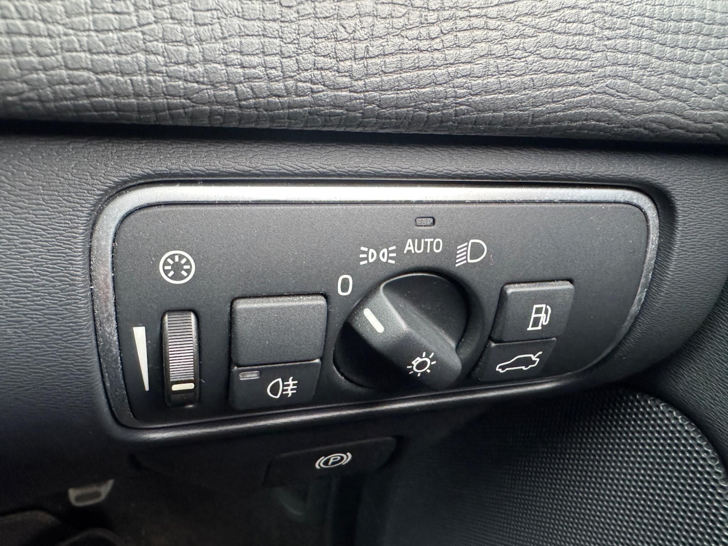 Used Volvo XC60 2014 for sale - 76644560: Photo 22