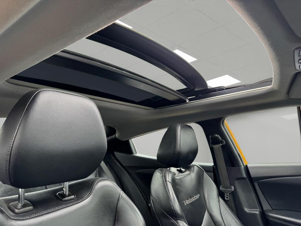 Used Hyundai Veloster 2013 for sale - 78072614: Photo 4