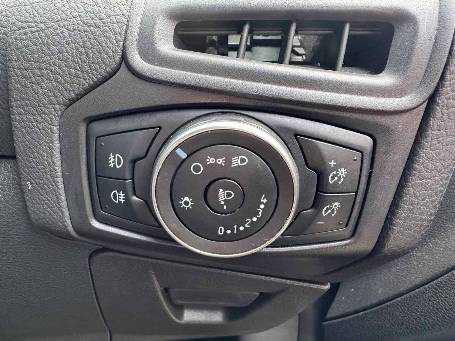 Used Ford Focus 2018 for sale - 76137833: Photo 23
