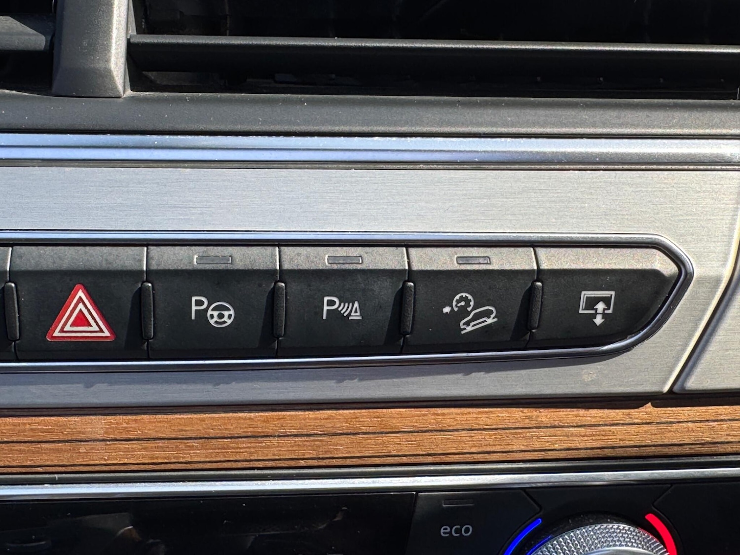 Used Audi Q7 2015 for sale - 78147985: Photo 41