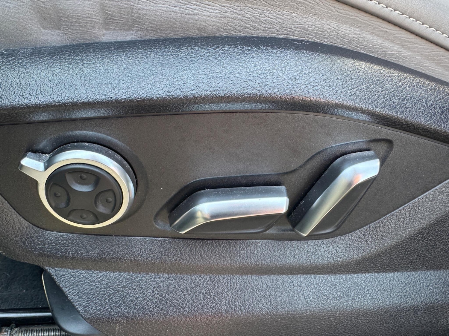 Used Audi Q7 2015 for sale - 78147985: Photo 53