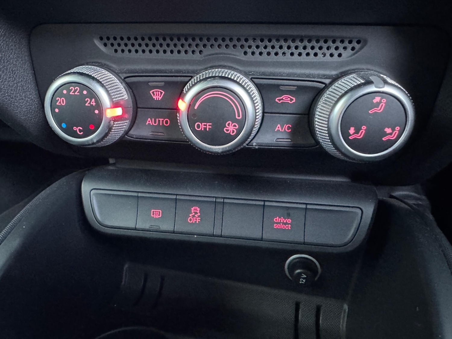 Used Audi A1 2014 for sale - 77658774: Photo 23