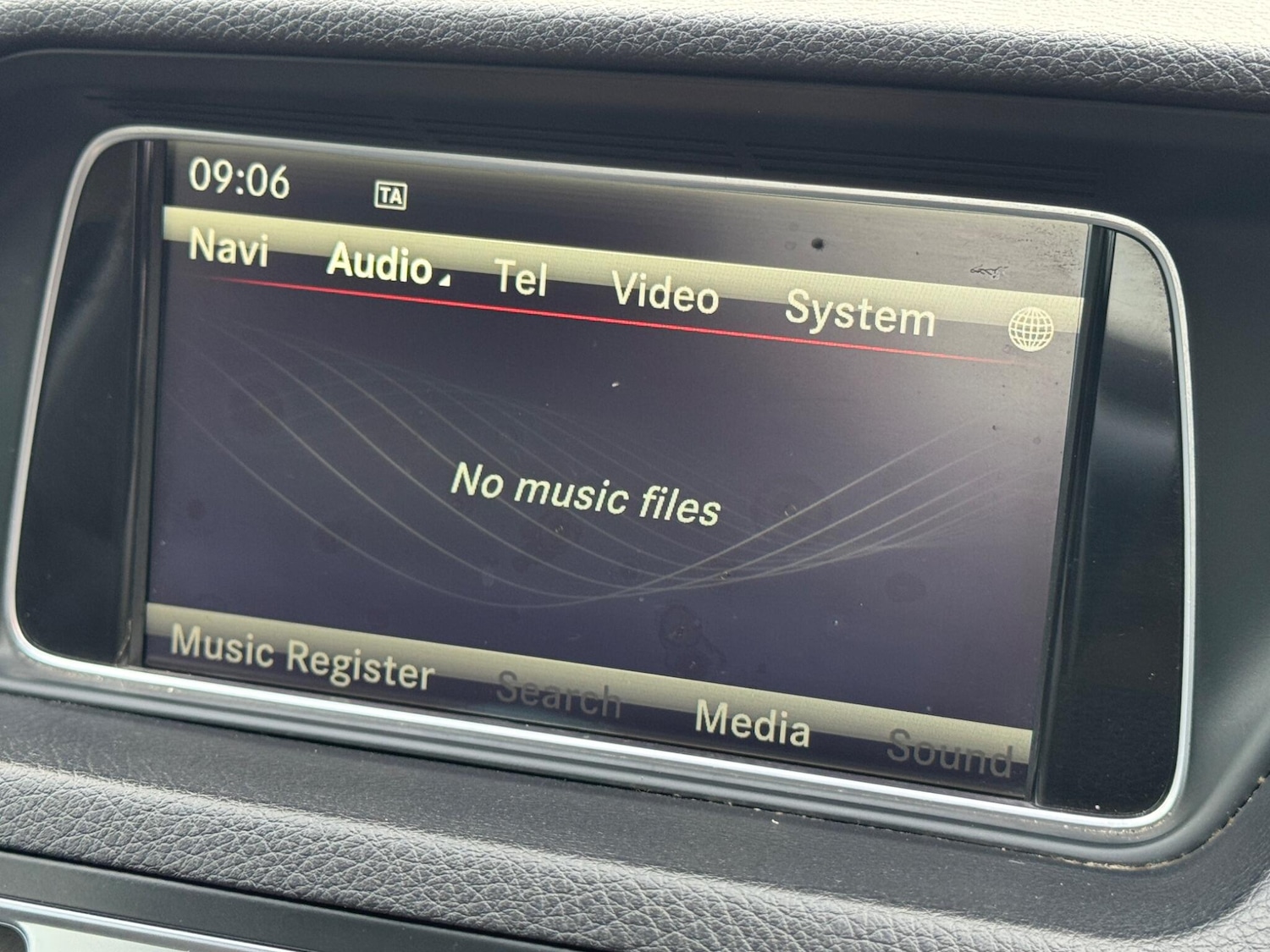 Used Mercedes-Benz E Class 2014 for sale - 77696398: Photo 21