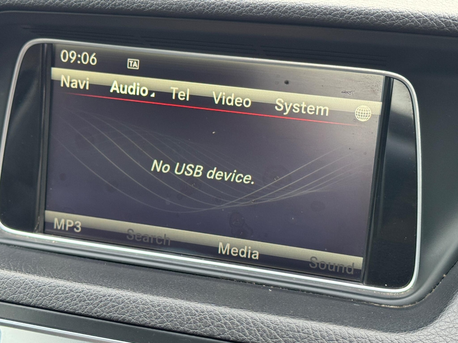 Used Mercedes-Benz E Class 2014 for sale - 77696398: Photo 22