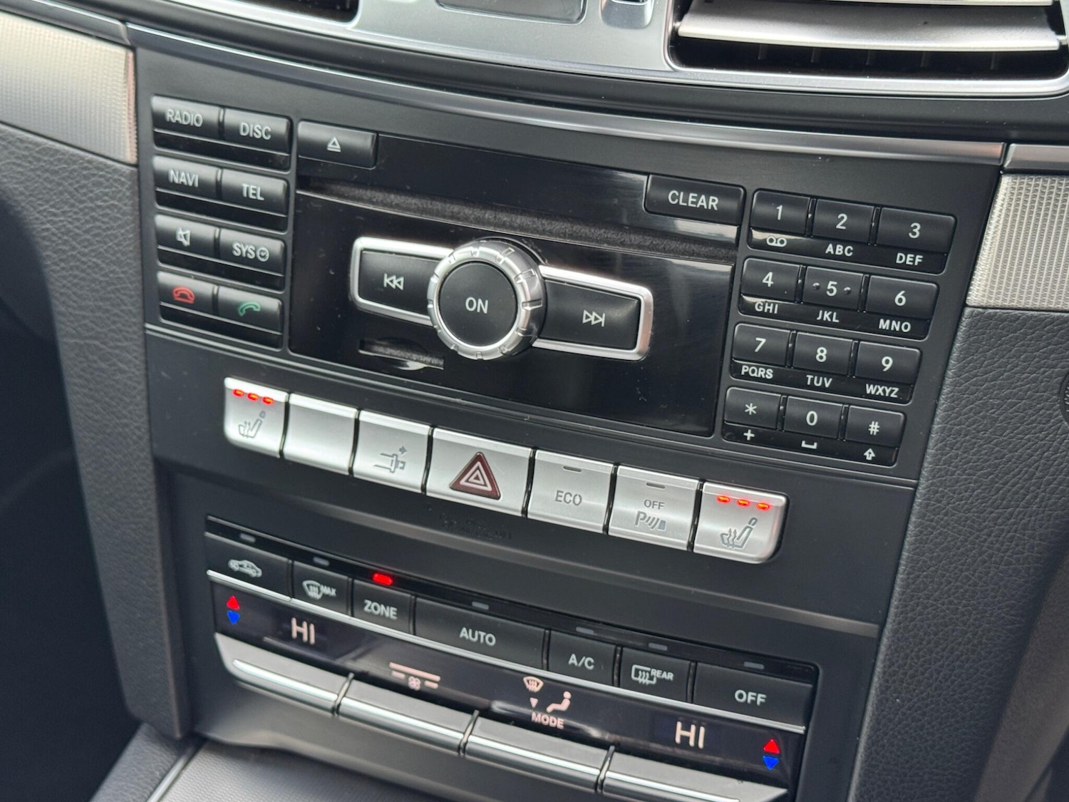 Used Mercedes-Benz E Class 2014 for sale - 77696398: Photo 27