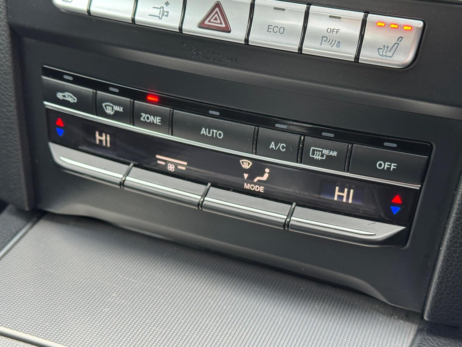 Used Mercedes-Benz E Class 2014 for sale - 77696398: Photo 29