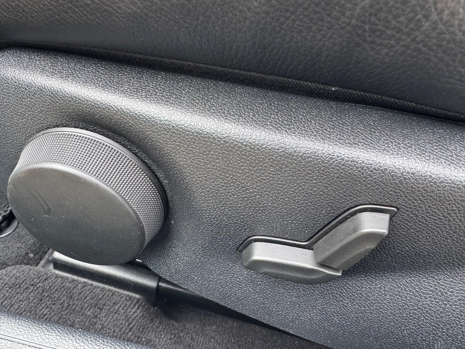 Used Mercedes-Benz E Class 2014 for sale - 77696398: Photo 41