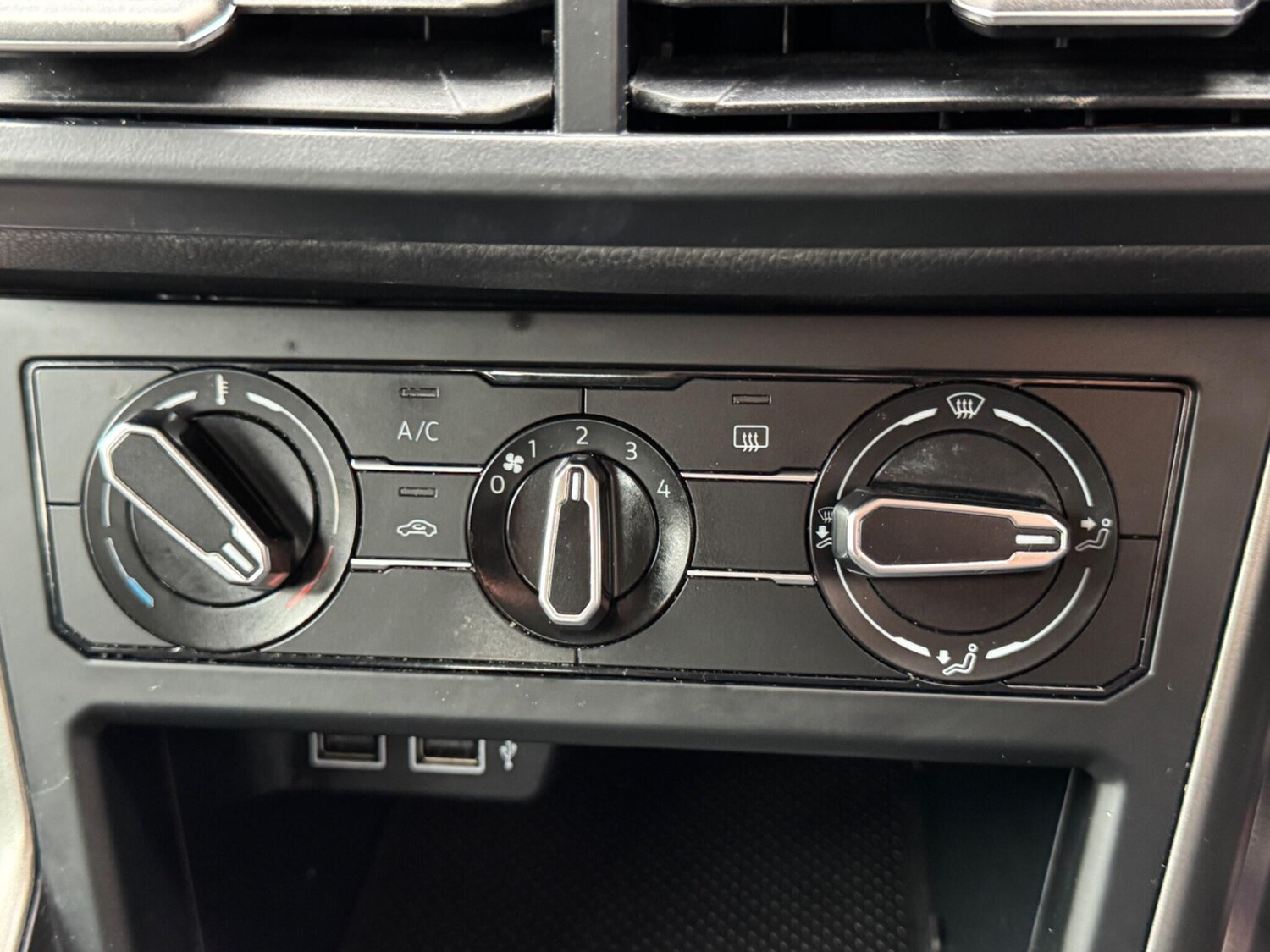 Used Volkswagen Polo 2019 for sale - 75770022: Photo 22