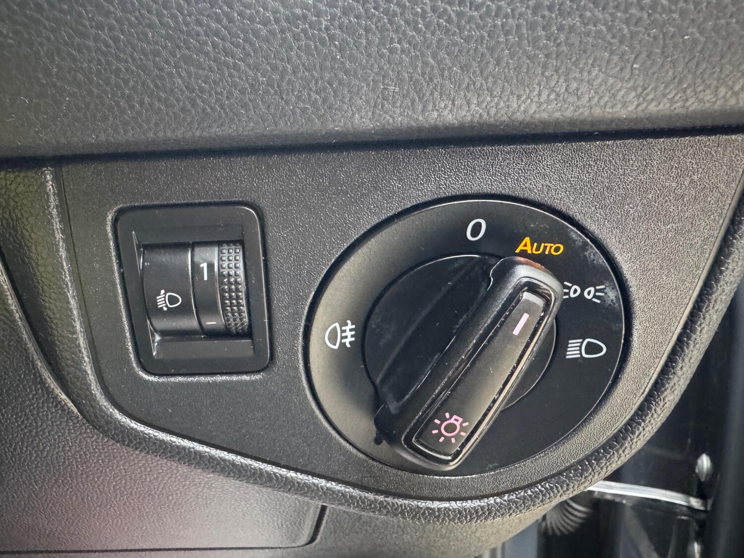 Used Volkswagen Polo 2019 for sale - 75770022: Photo 28