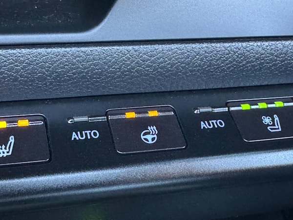 Used Lexus UX 2020 for sale - 75449087: Photo 46