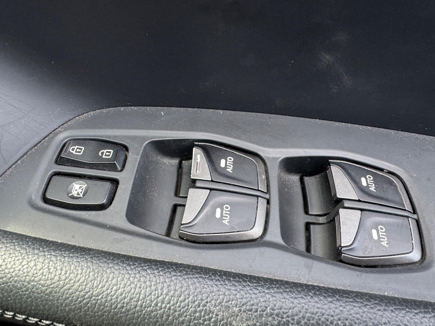 Used Hyundai Santa Fe 2016 for sale - 75770059: Photo 29