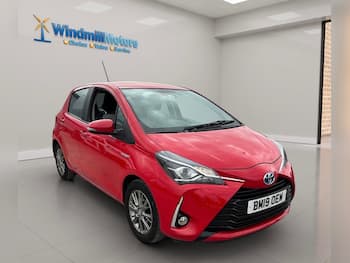 Used Toyota Yaris 2019 for sale - 79688425: Photo