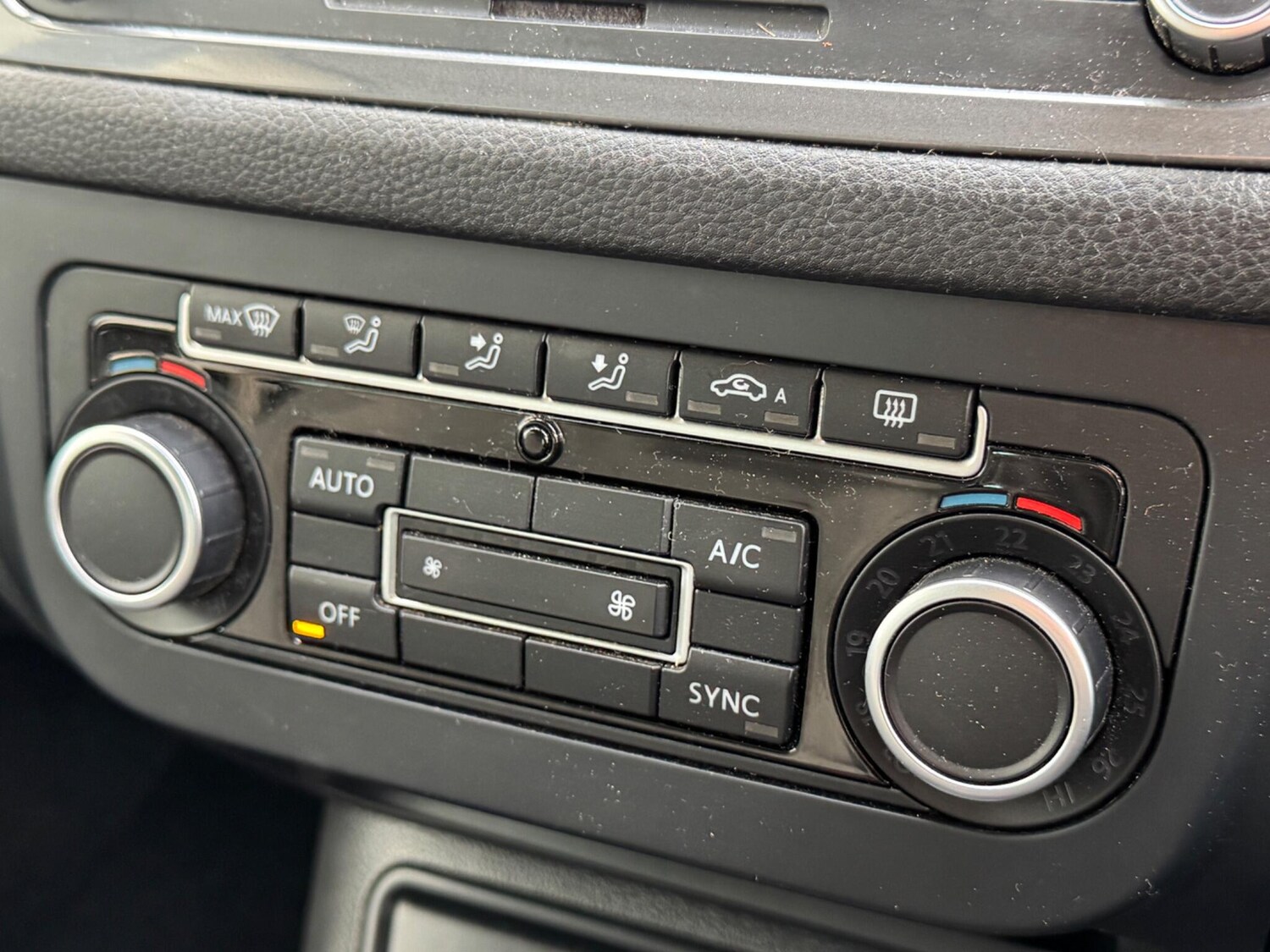 Used Volkswagen Tiguan for sale - 77586394: Photo 16