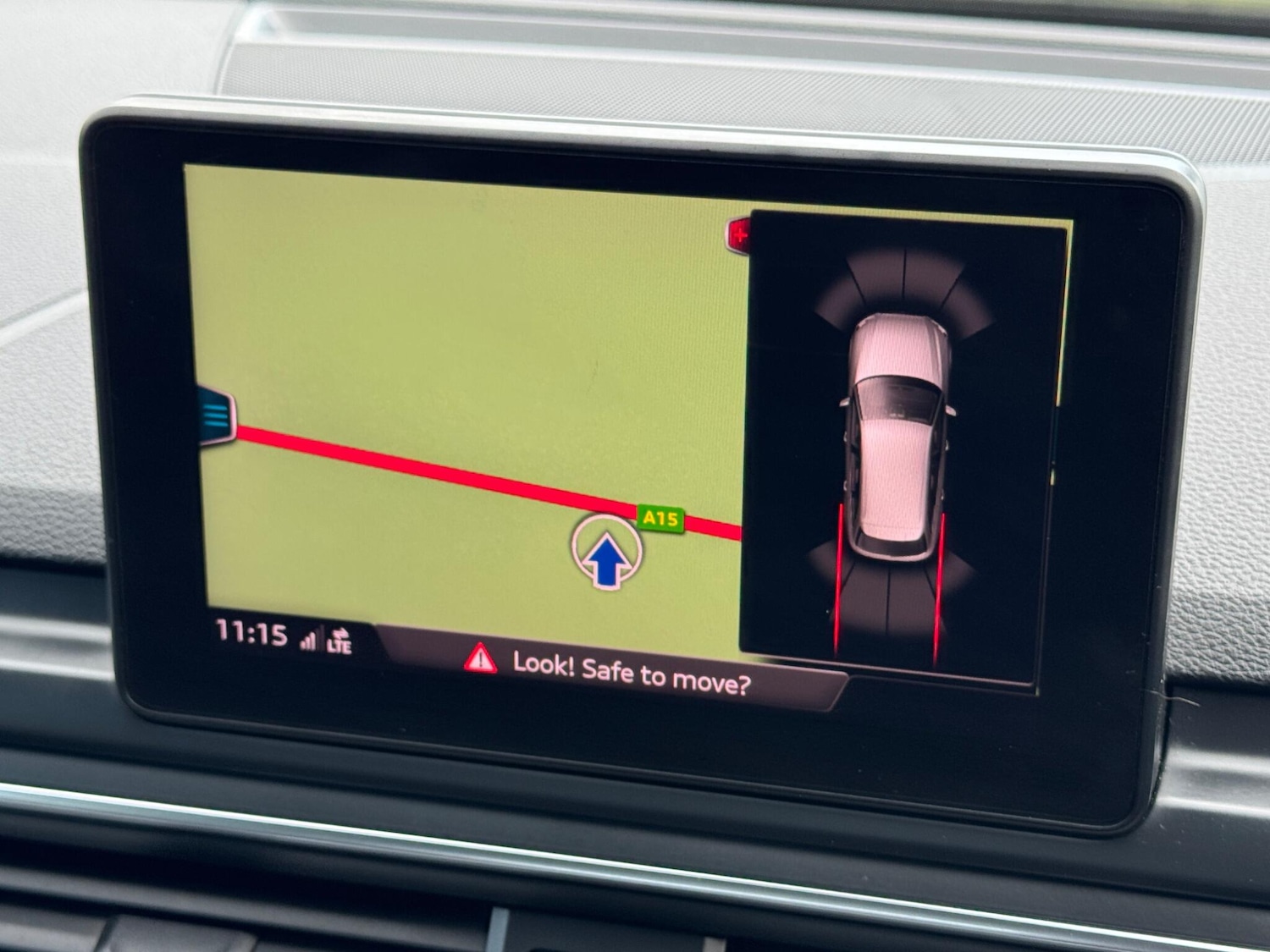 Used Audi A4 Avant 2018 for sale - 75884495: Photo 15