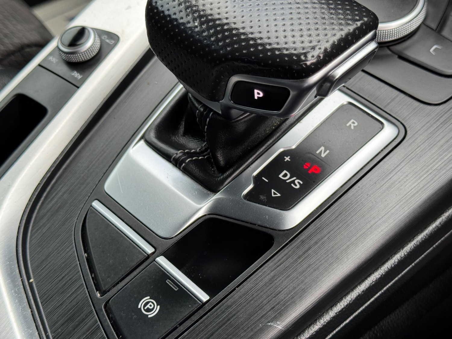 Used Audi A4 Avant 2018 for sale - 75884495: Photo 32