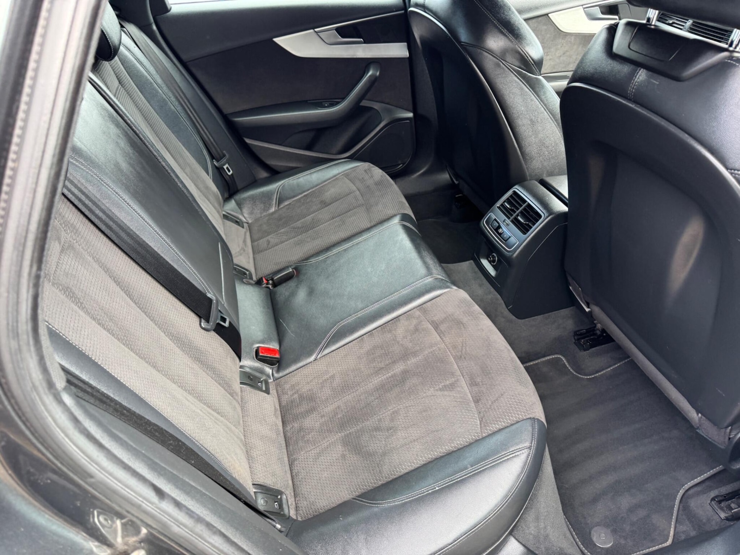 Used Audi A4 Avant 2018 for sale - 75884495: Photo 51