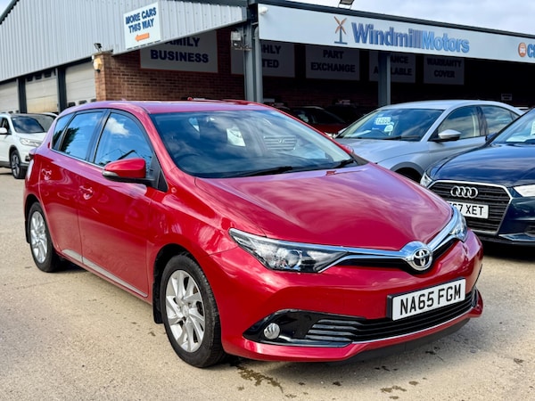 Used Toyota Auris 2015 for sale - 76314726: Photo 1