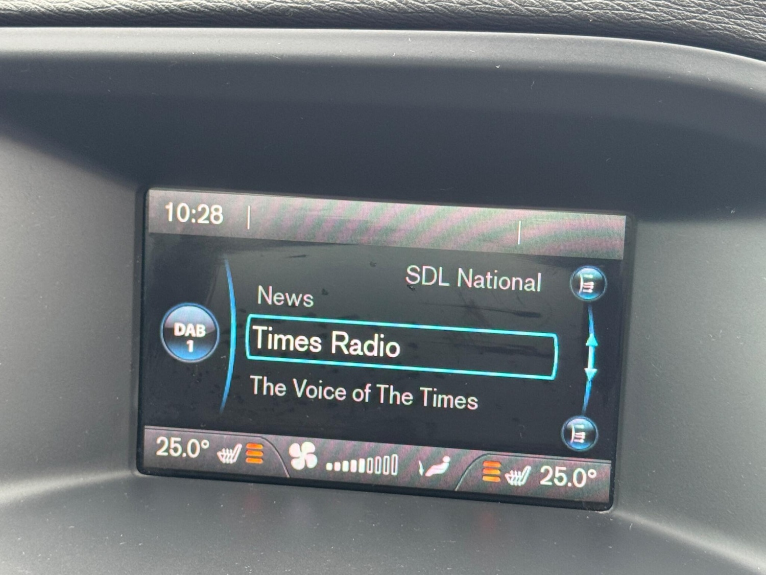 Used Volvo S60 2015 for sale - 76952380: Photo 16