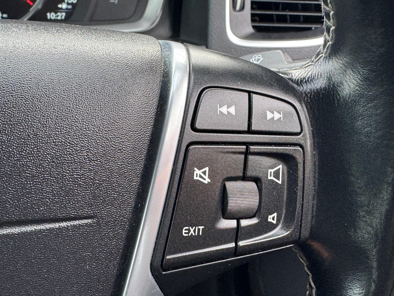 Used Volvo S60 2015 for sale - 76952380: Photo 26