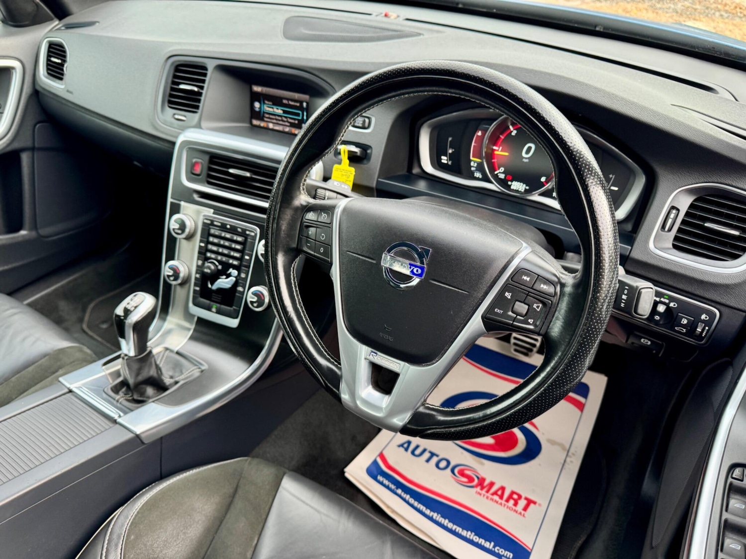 Used Volvo S60 2015 for sale - 76952380: Photo 31