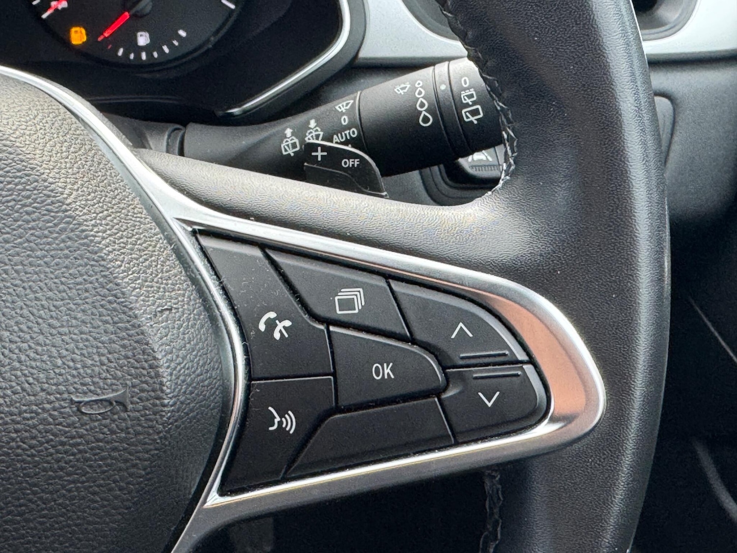 Used Renault Captur 2021 for sale - 76398619: Photo 29