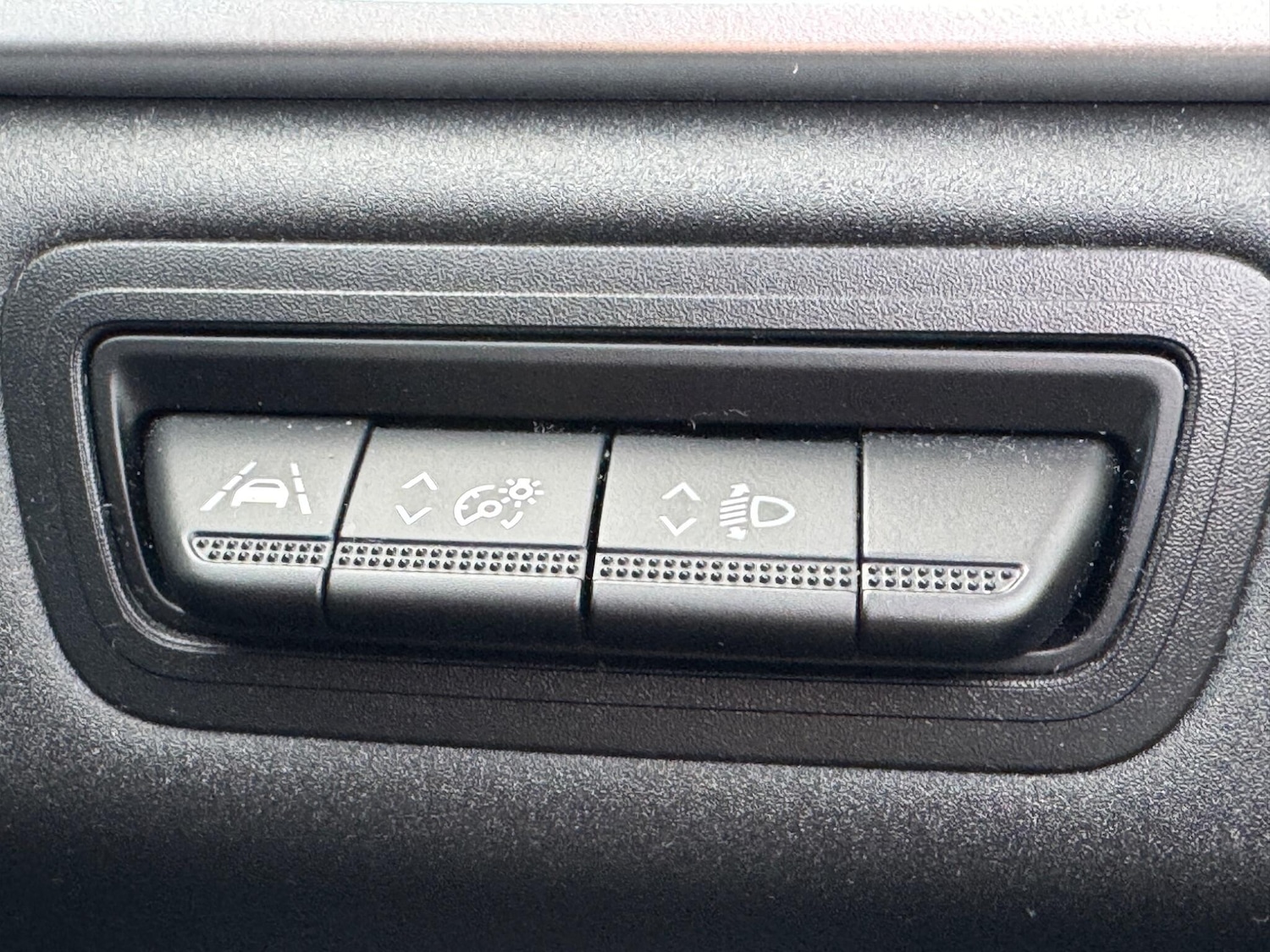 Used Renault Captur 2021 for sale - 76398619: Photo 32