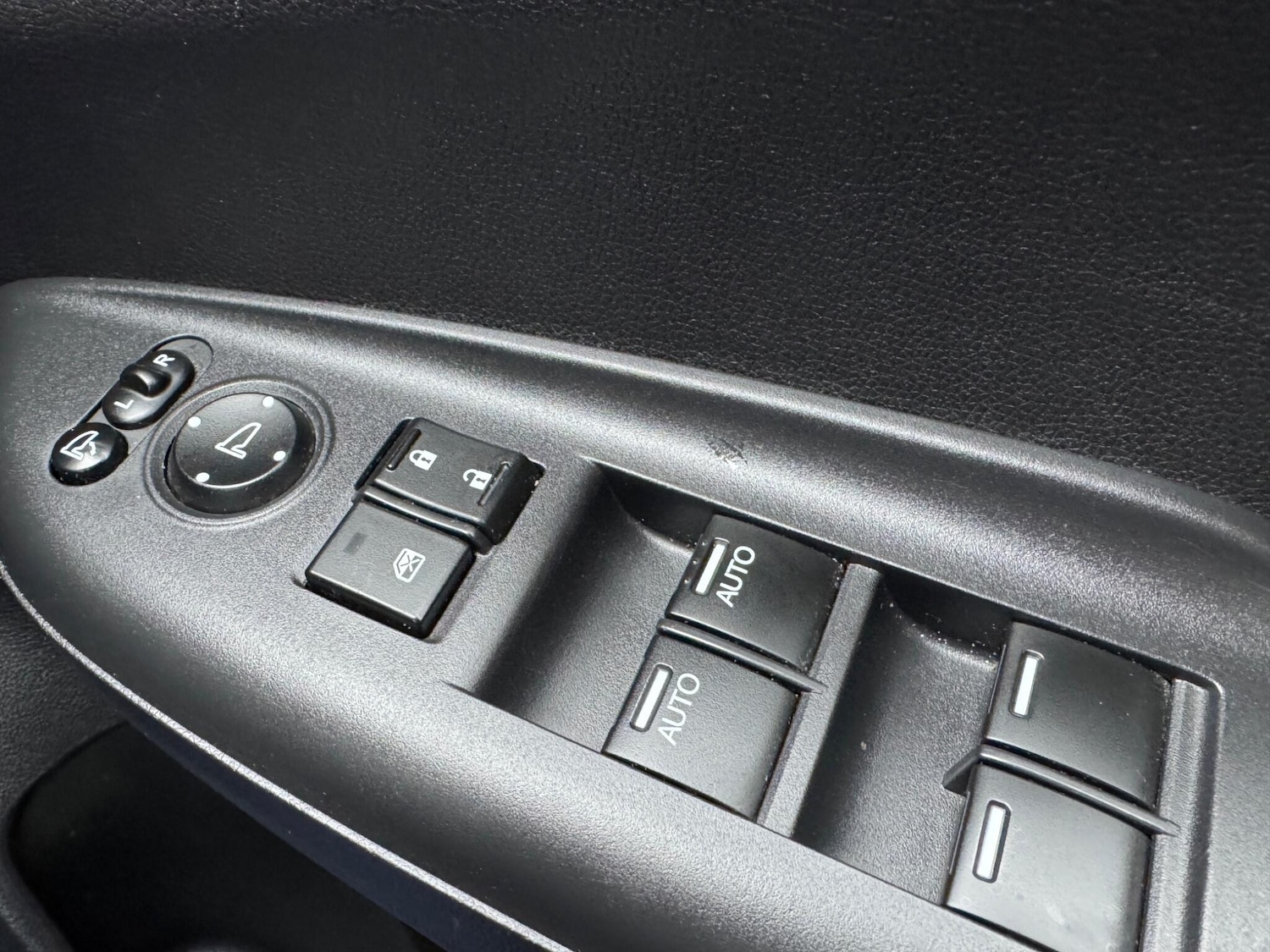 Used Honda Jazz 2017 for sale - 77377125: Photo 30