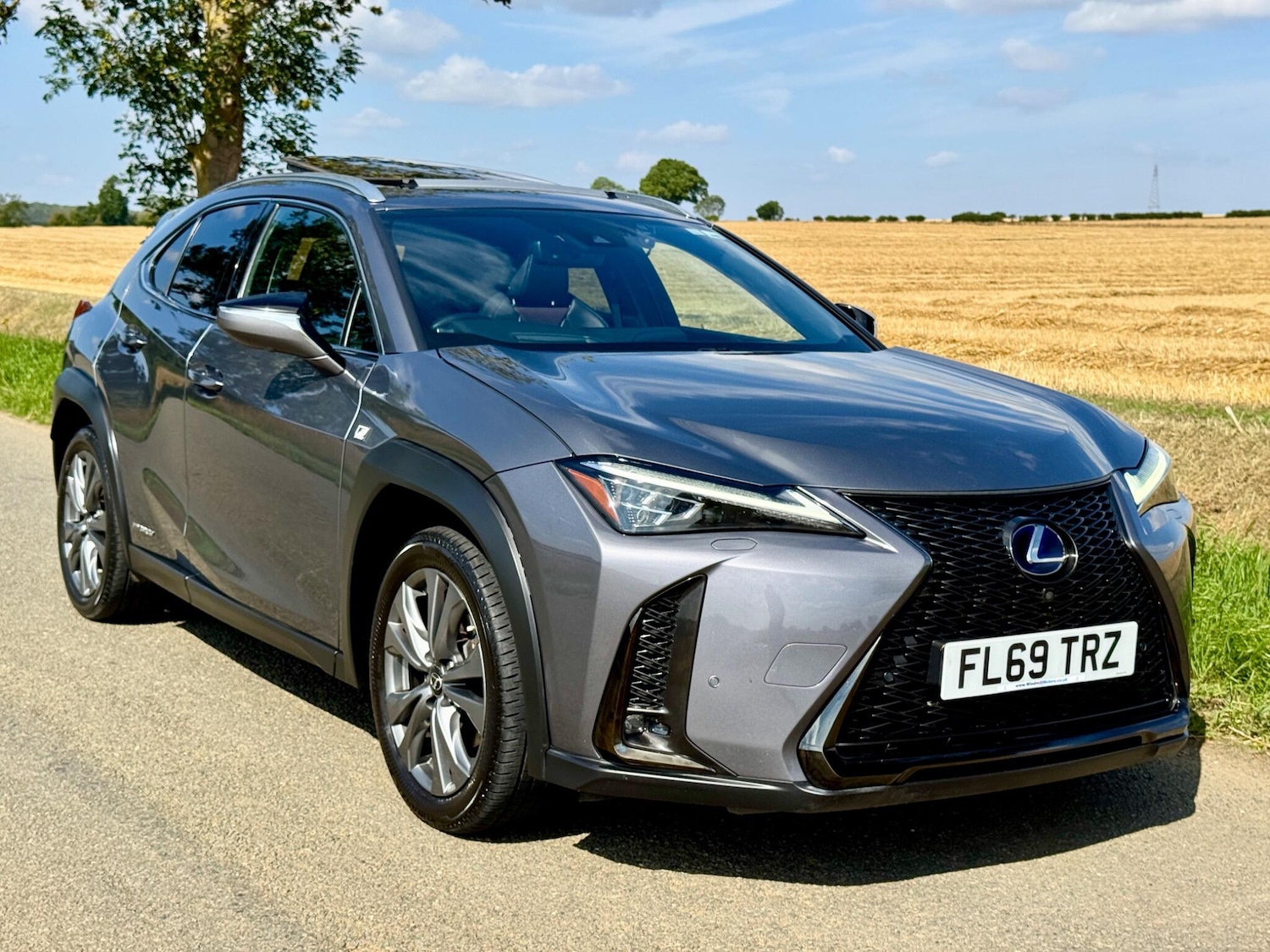 Used Lexus UX 2020 for sale - 76562498: Photo 1