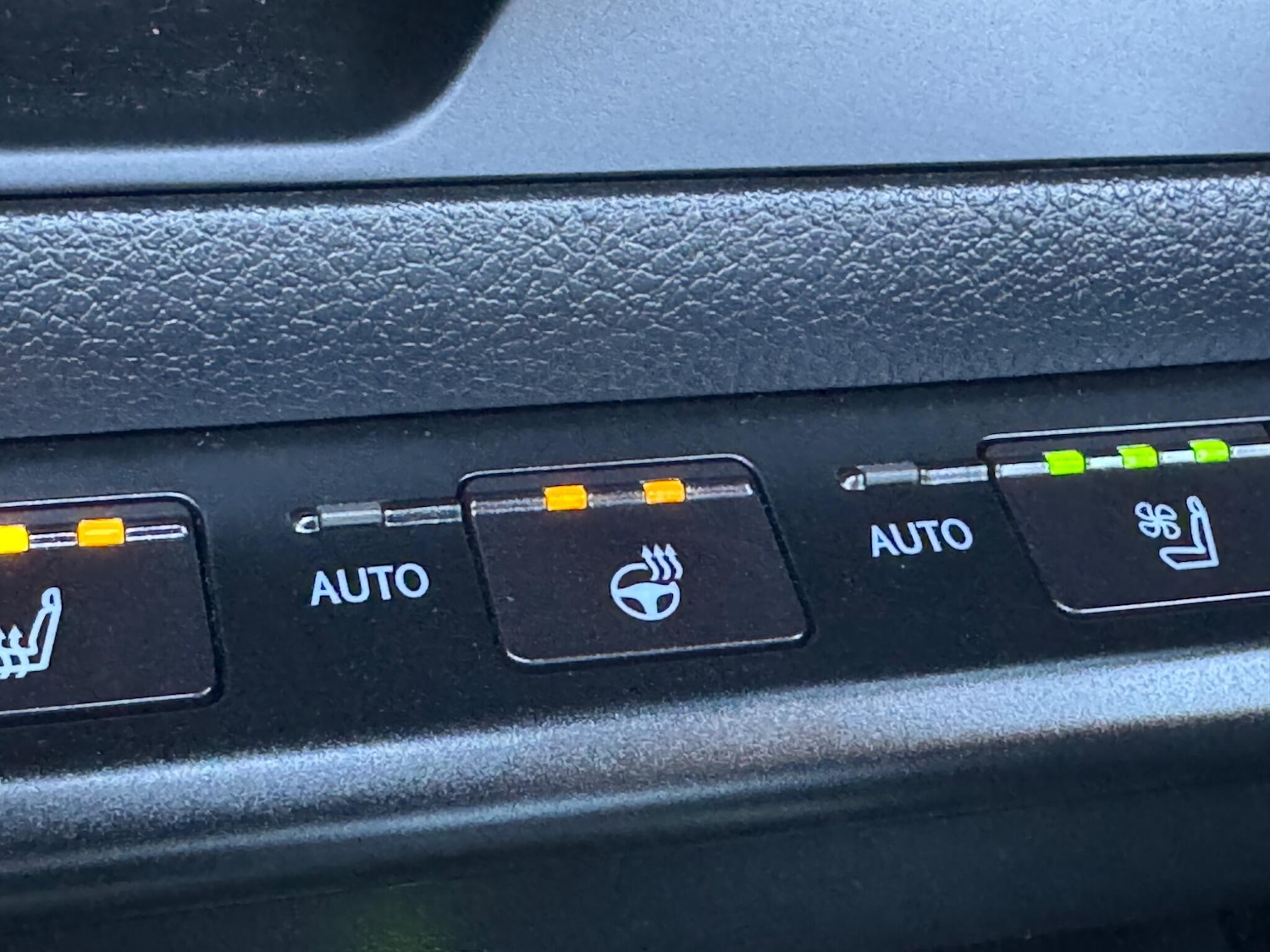 Used Lexus UX 2020 for sale - 76562498: Photo 46