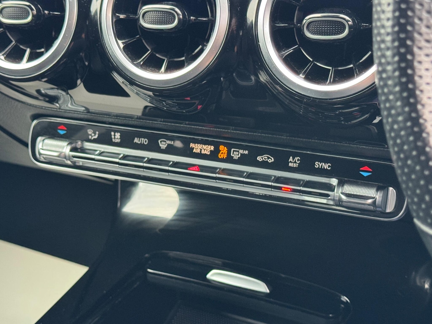 Used Mercedes-Benz A-Class 2019 for sale - 77230279: Photo 30