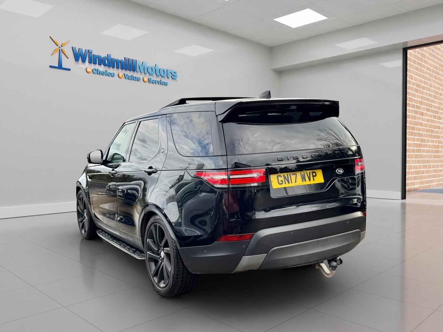 Used Land Rover Discovery 2017 for sale - 76729060: Photo 9