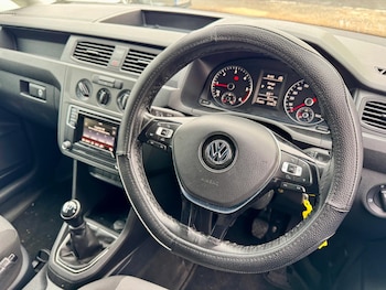 Used Volkswagen Caddy Maxi 2018 for sale - 76251112: Photo 3